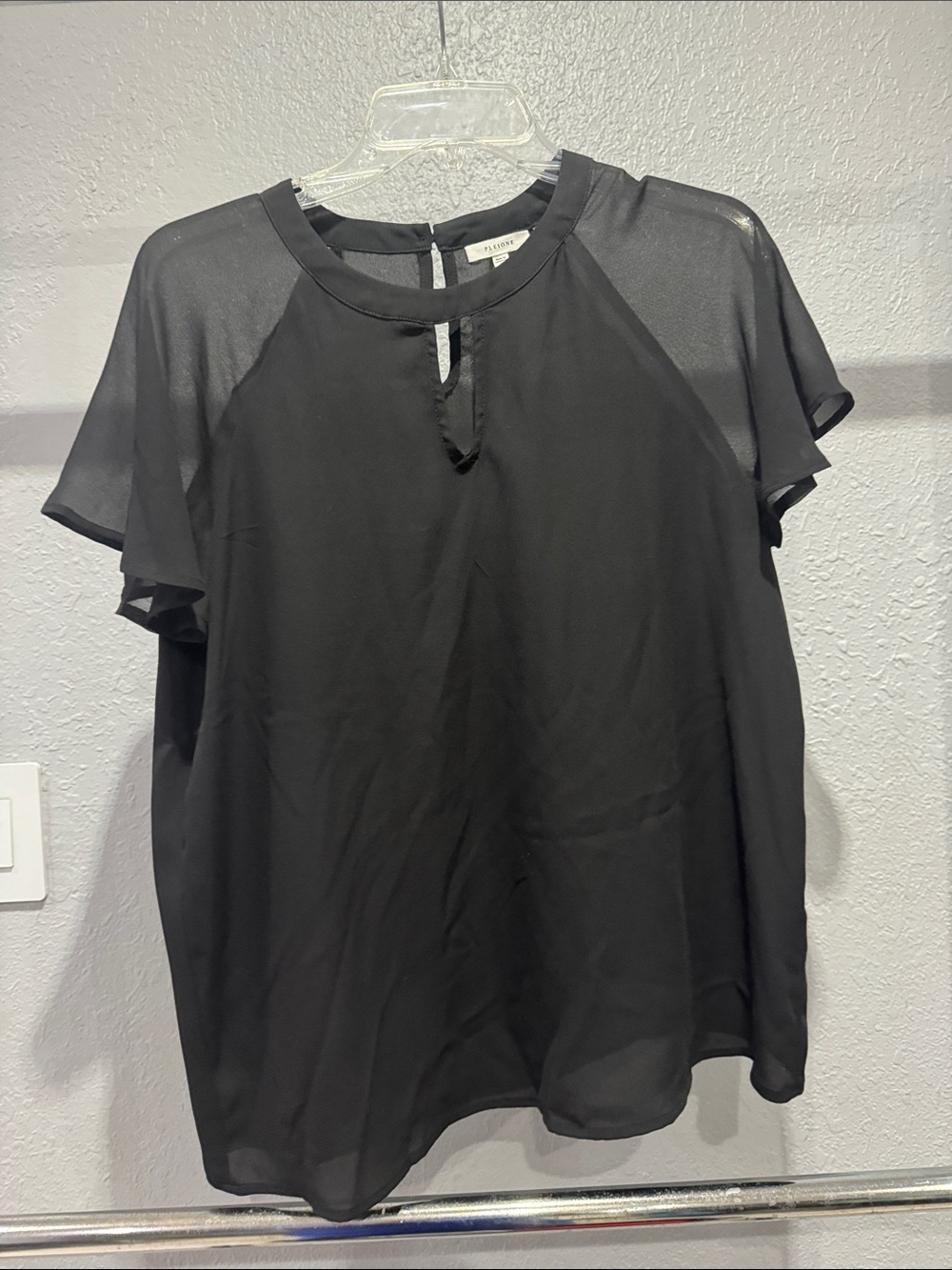 Pleione Black Flutter-Sleeve Keyhole Blouse